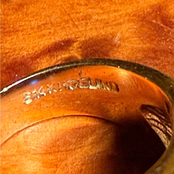 Signed size 9 sterling 925 ring with purple stone & micro diamond simulants - Picture 5 of 6